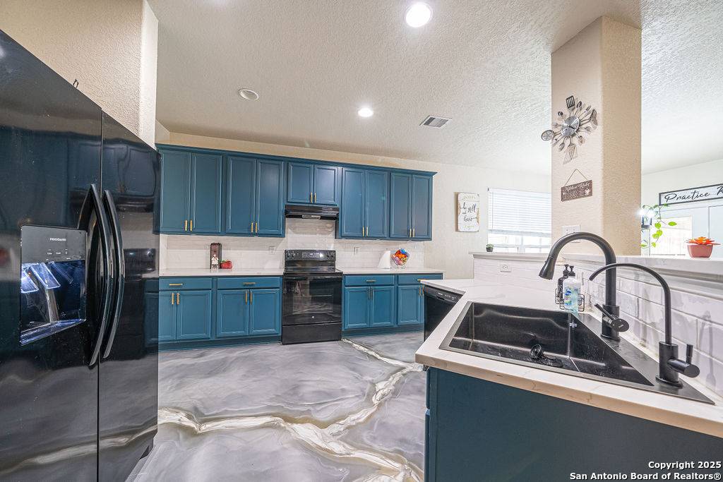 Cibolo, TX 78108,137 Springtree Shadow