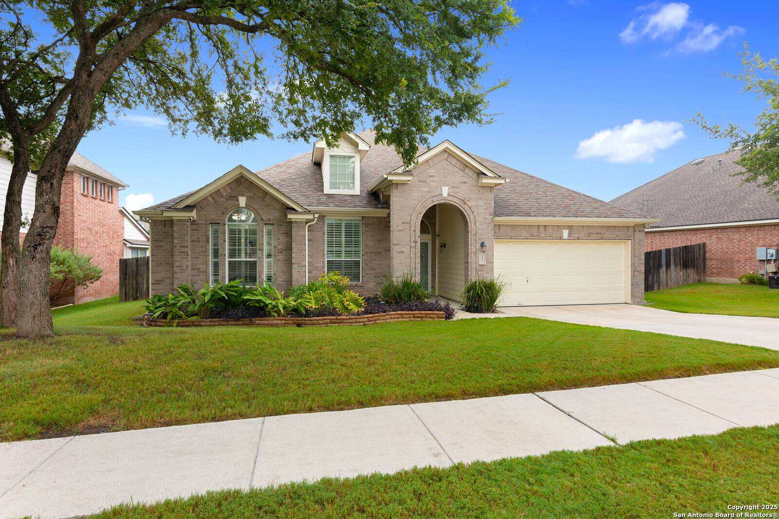 Cibolo, TX 78108,148 Green Brook