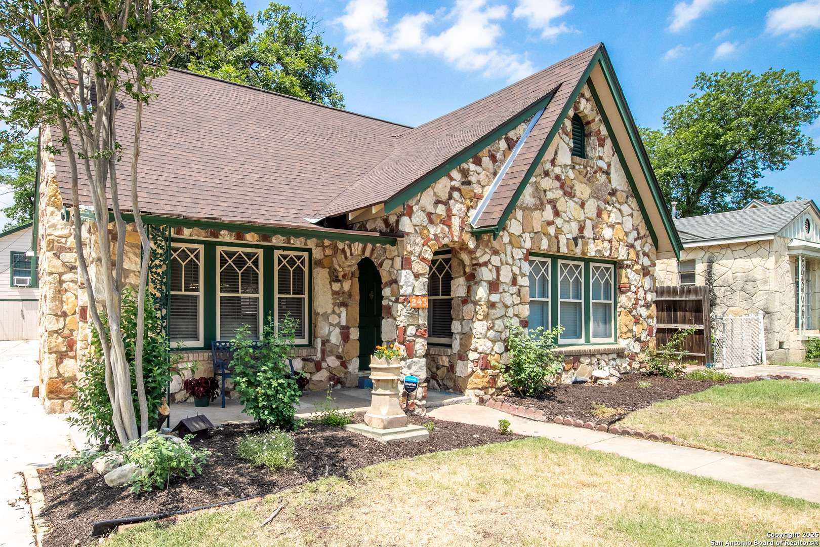 San Antonio, TX 78201,243 North