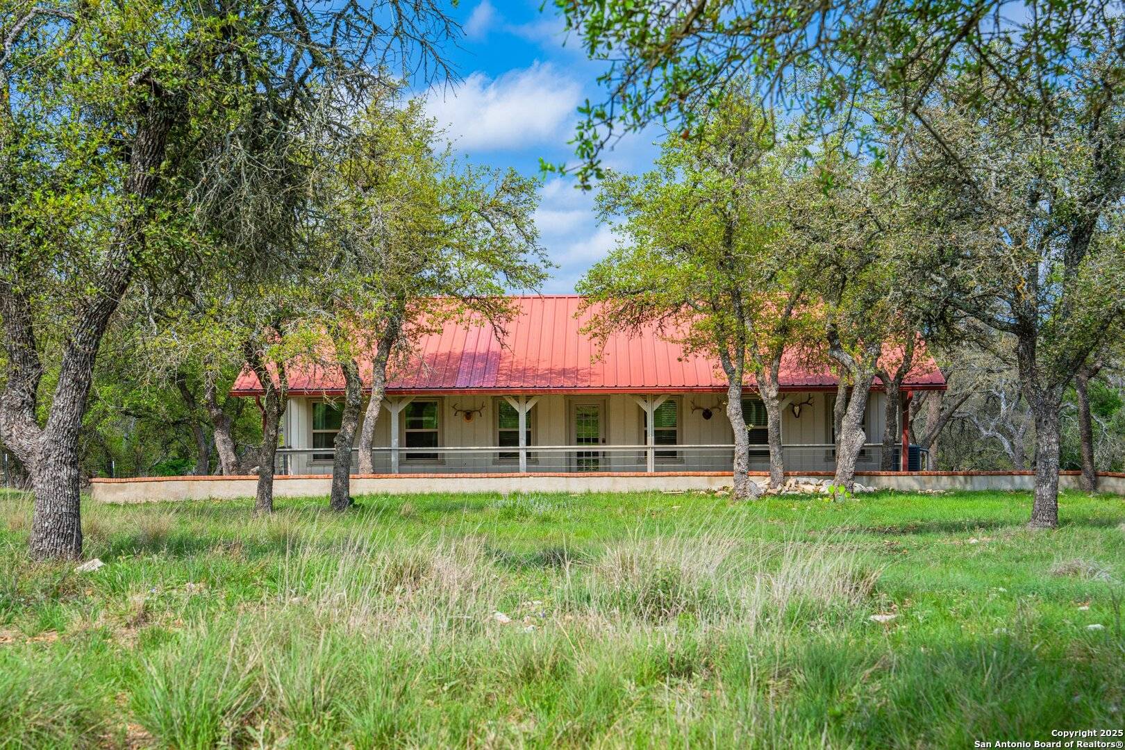 Harper, TX 78631,563 J B Road