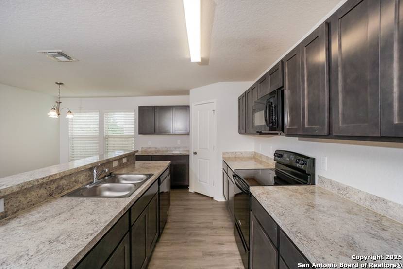 San Antonio, TX 78211,3827 Somers Crest