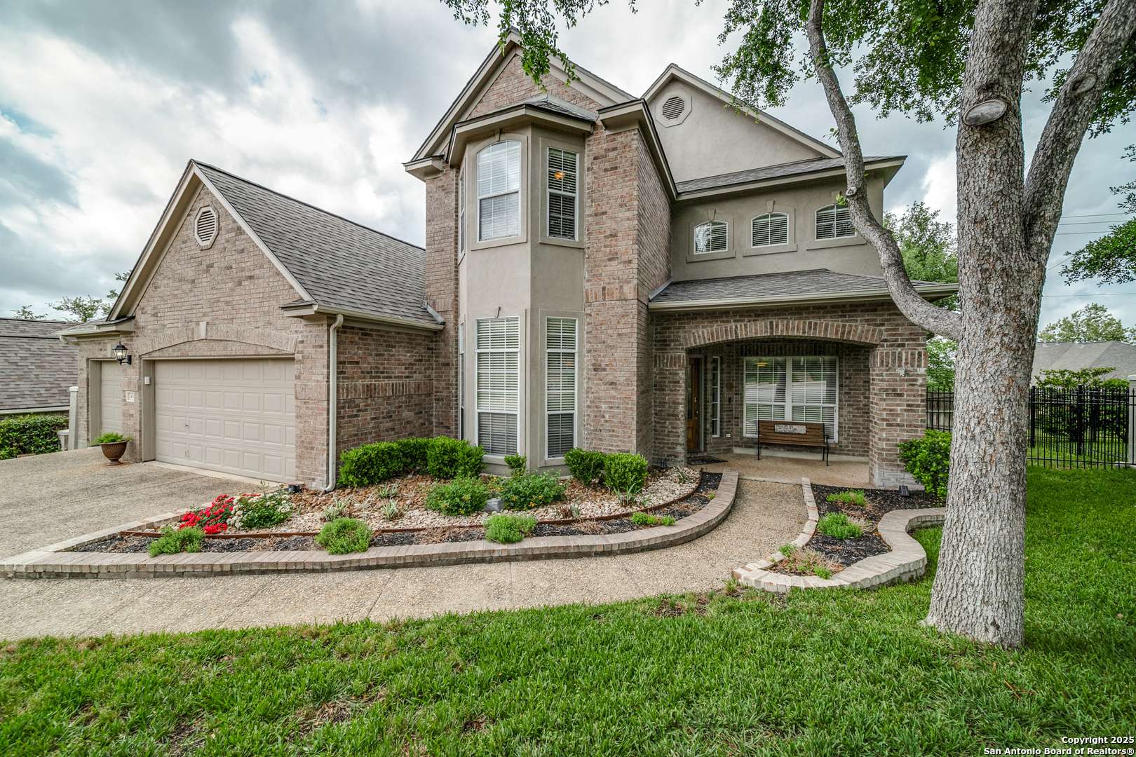 San Antonio, TX 78260,438 Chimney Tops