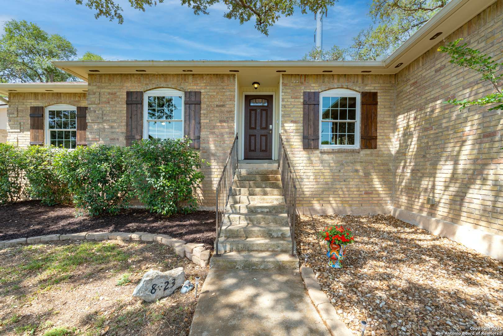 San Antonio, TX 78254,8423 Rolling Stone