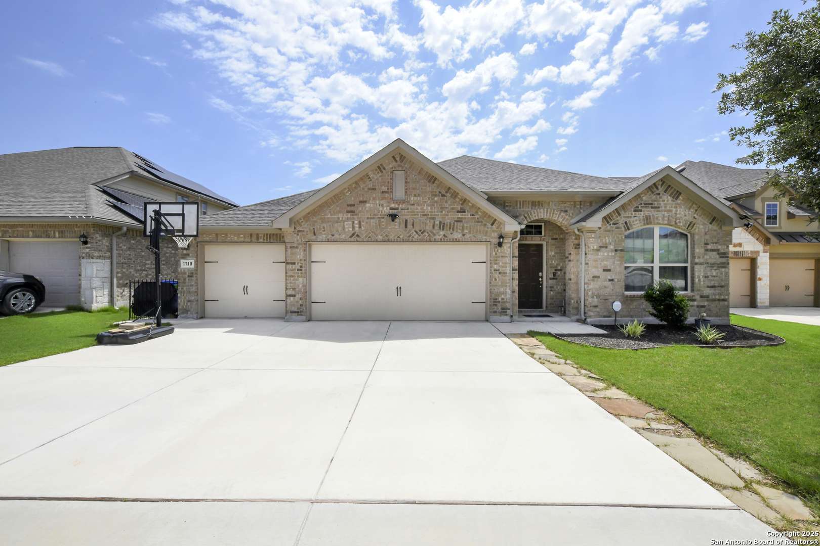 San Antonio, TX 78245,1710 Briar Spring