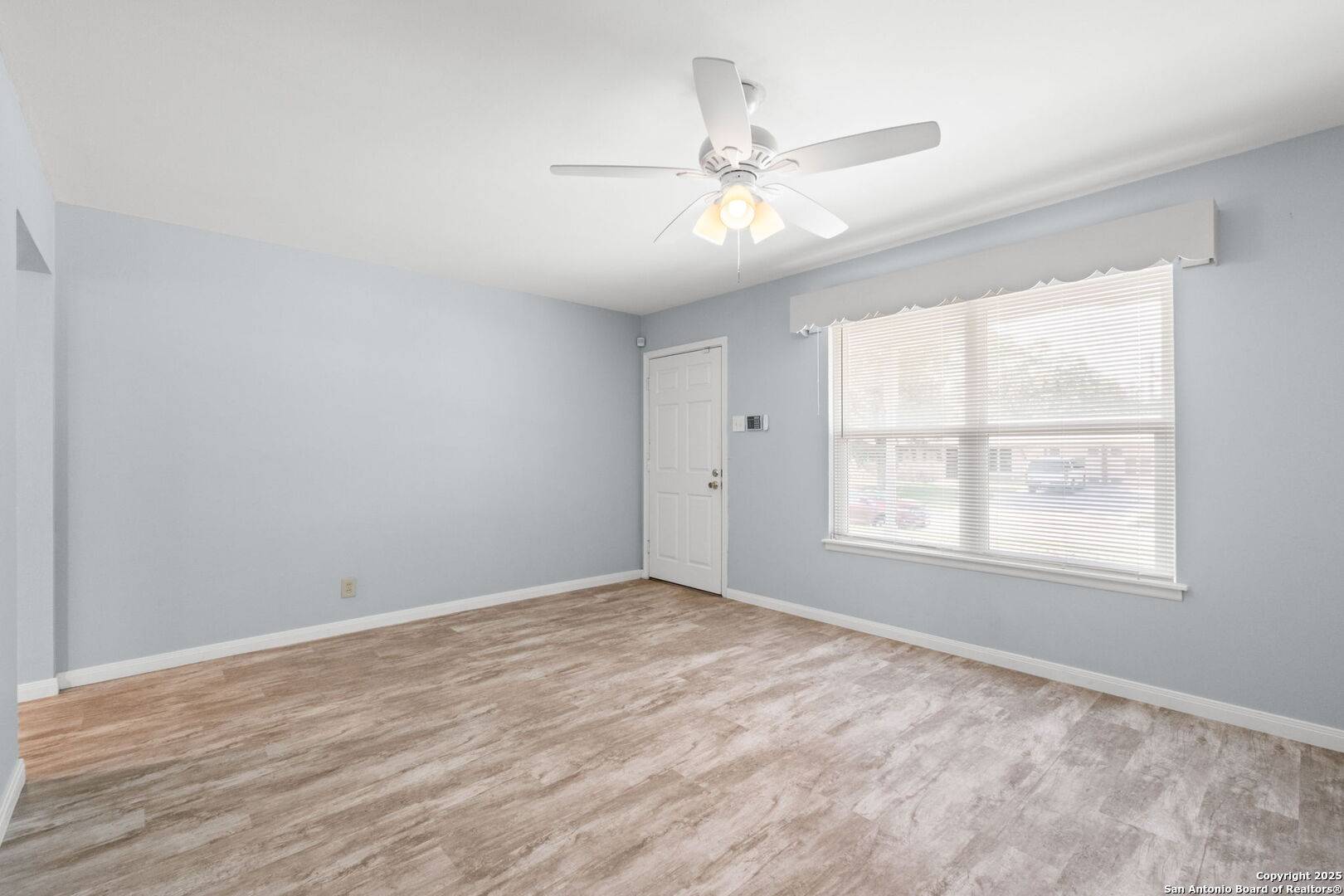 San Antonio, TX 78240,5819 Gabor