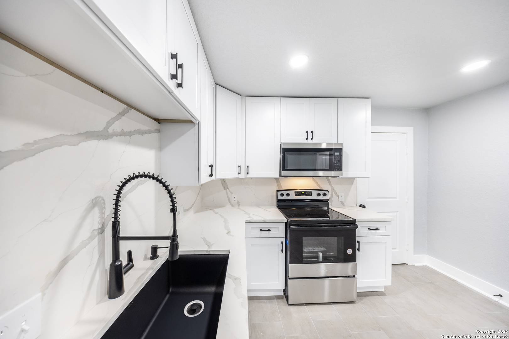 San Antonio, TX 78220,3006 Martin Luther King