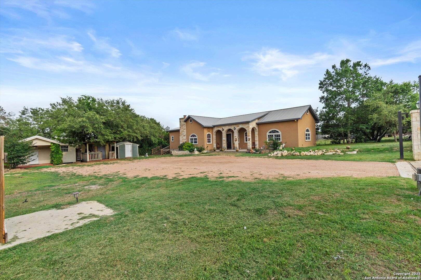 Spring Branch, TX 78070,3205 PUTER CREEK