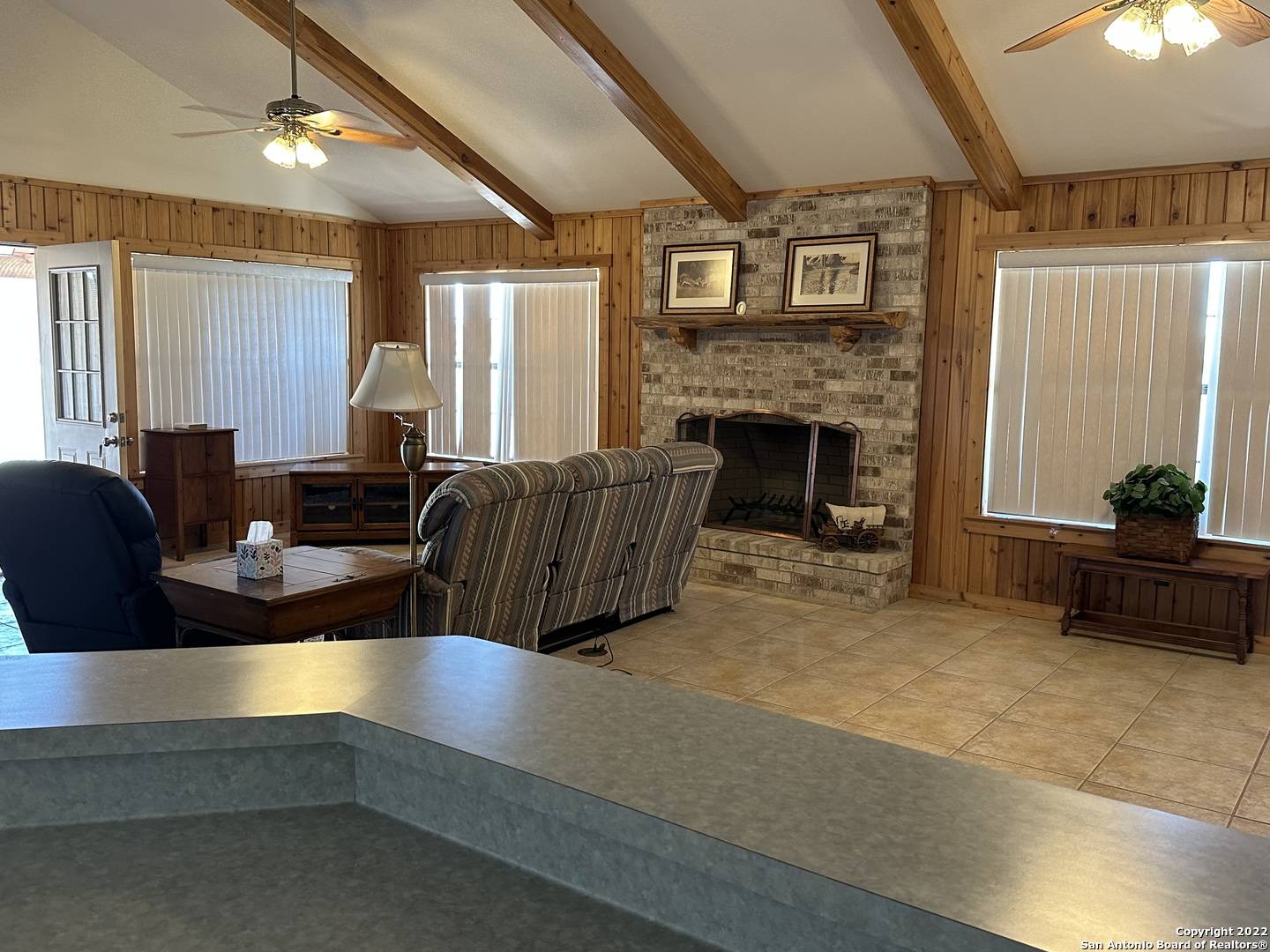 Bandera, TX 78003-3953,466 WOOD VIEW CIR