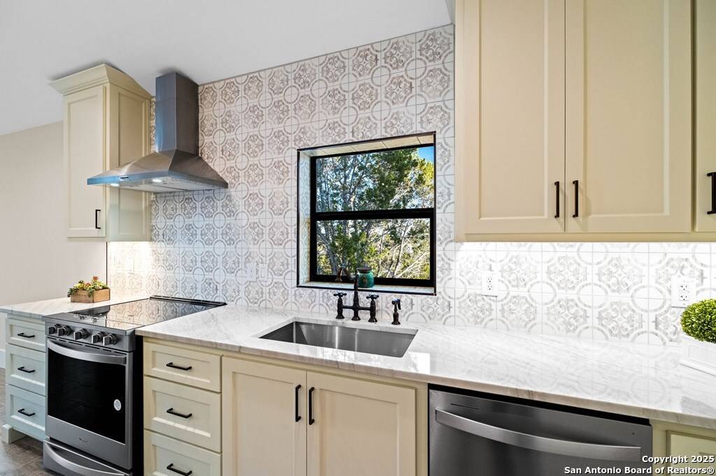 Kerrville, TX 78028,186 Shalako Dr