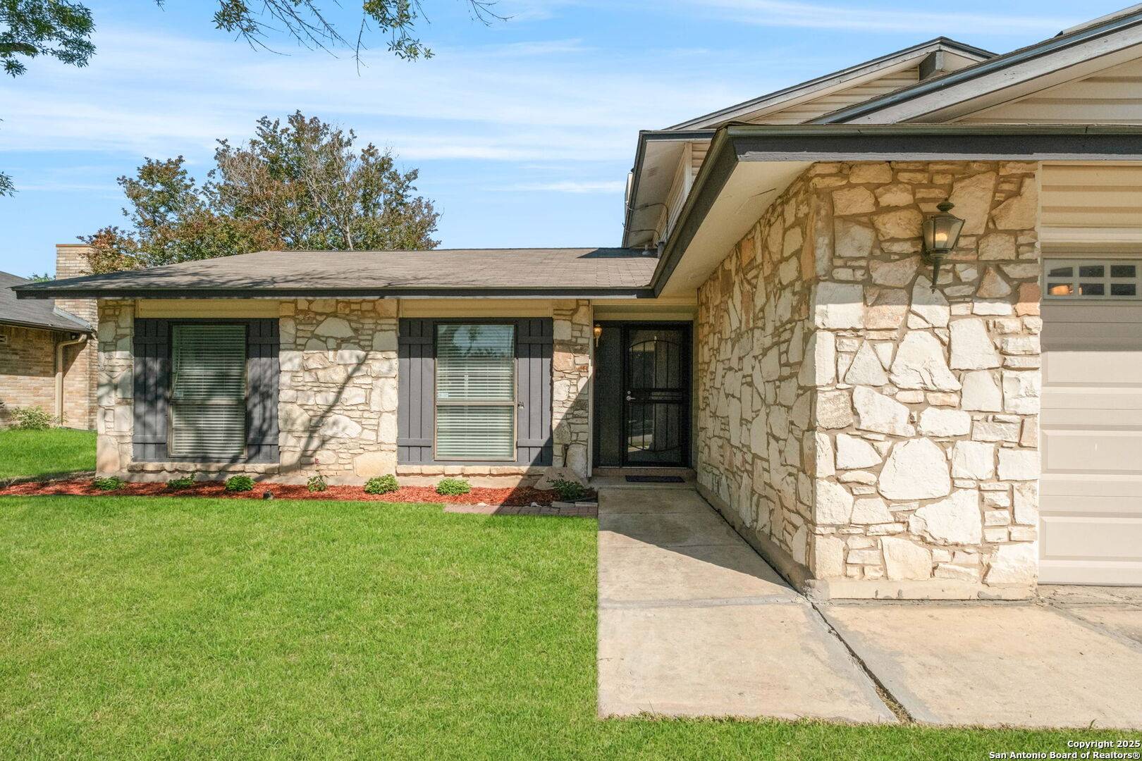 San Antonio, TX 78247,14035 Boulder Oaks