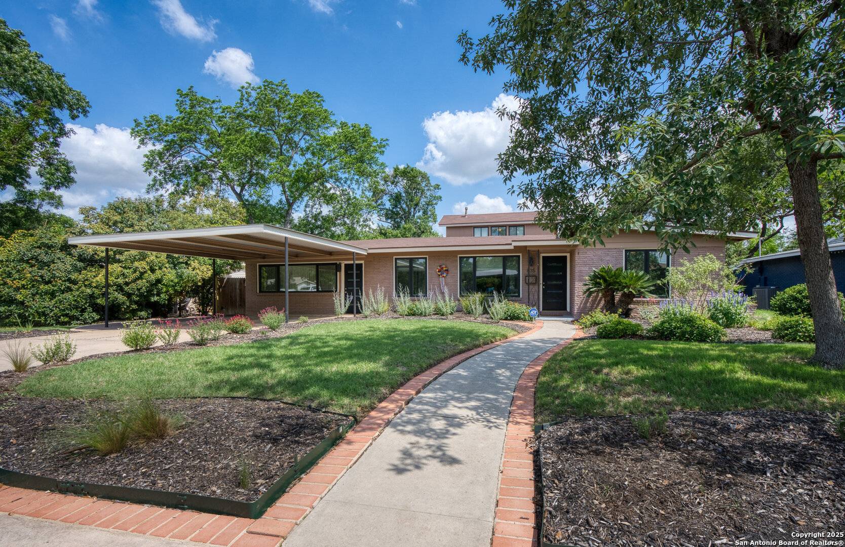 San Antonio, TX 78209,635 Brightwood Pl