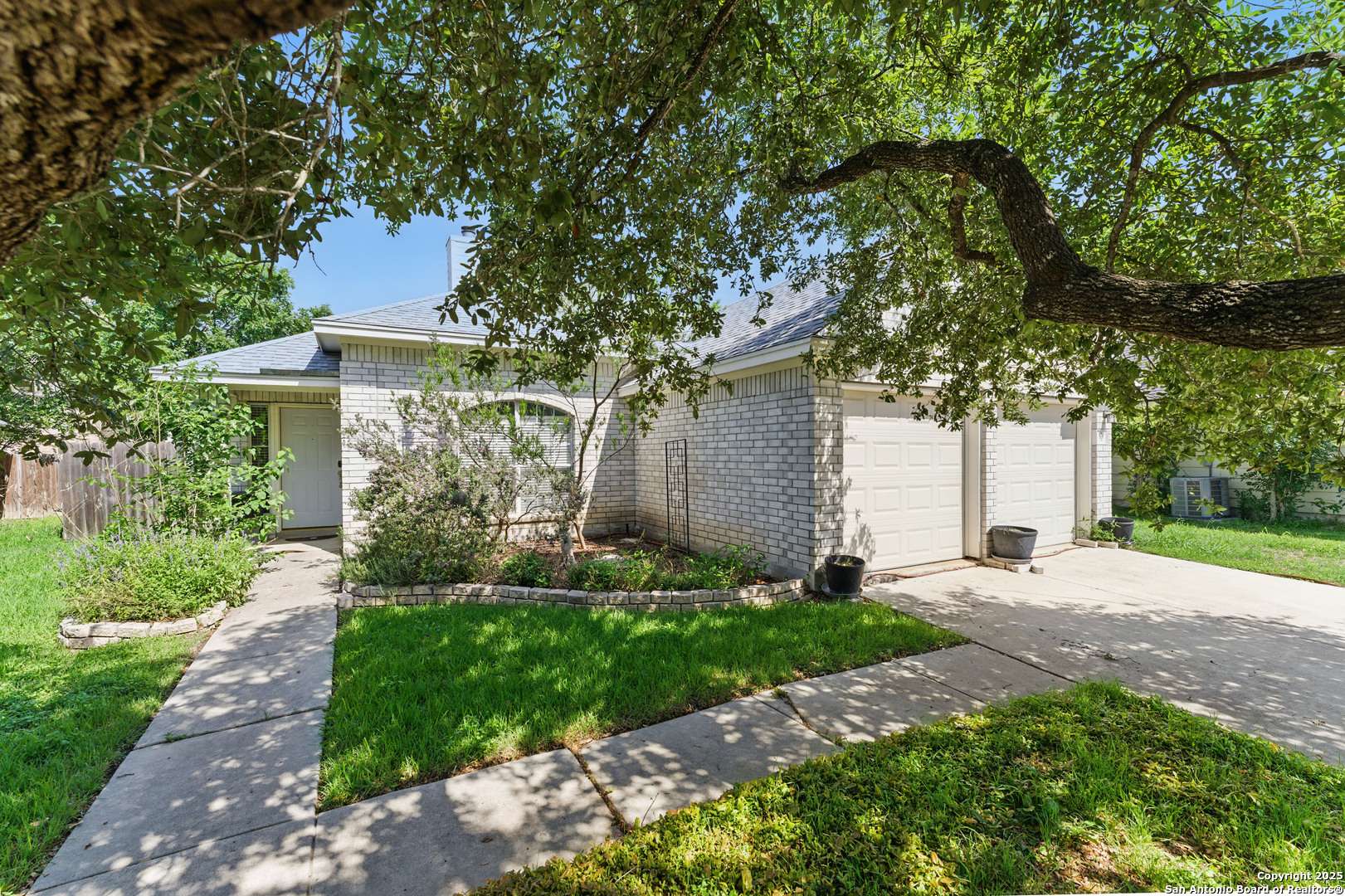 New Braunfels, TX 78130,320 Meadow Park
