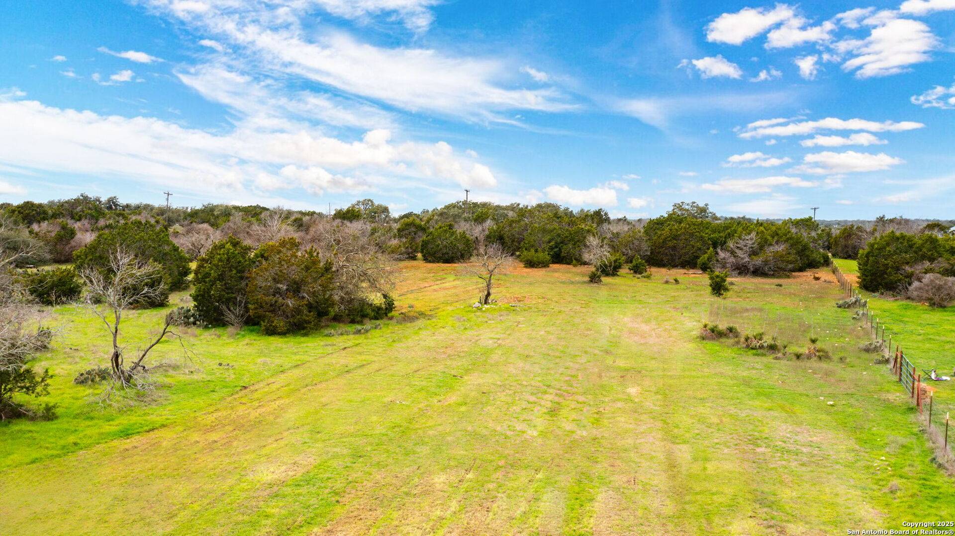 New Braunfels, TX 78130,2054 PURGATORY RD