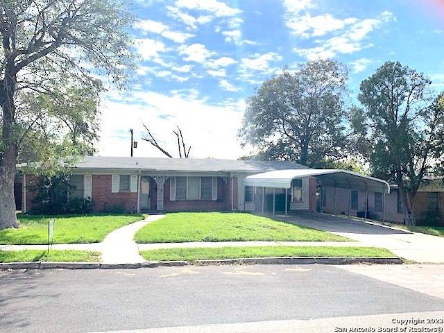 San Antonio, TX 78216,330 redcliff