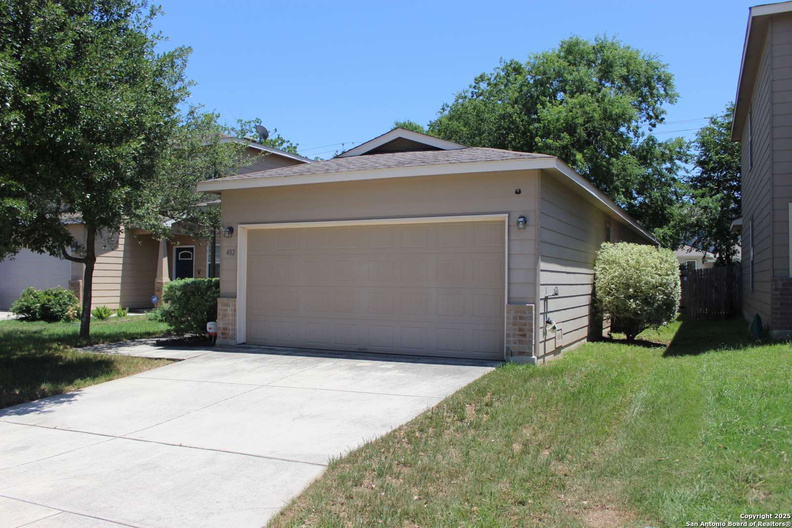 Selma, TX 78154,482 Walnut