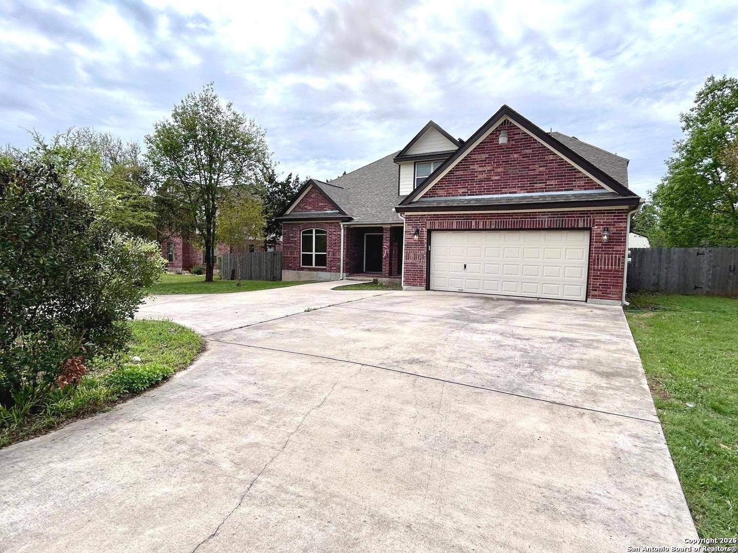 Helotes, TX 78023,15425 Flying Circle