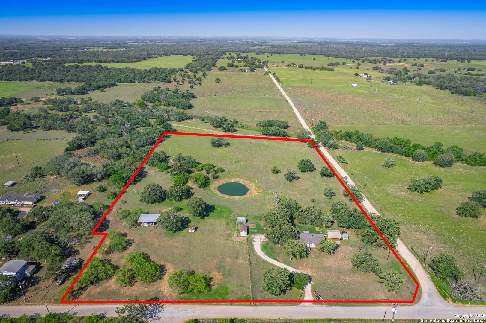 Stockdale, TX 78160,5121 County Road 427