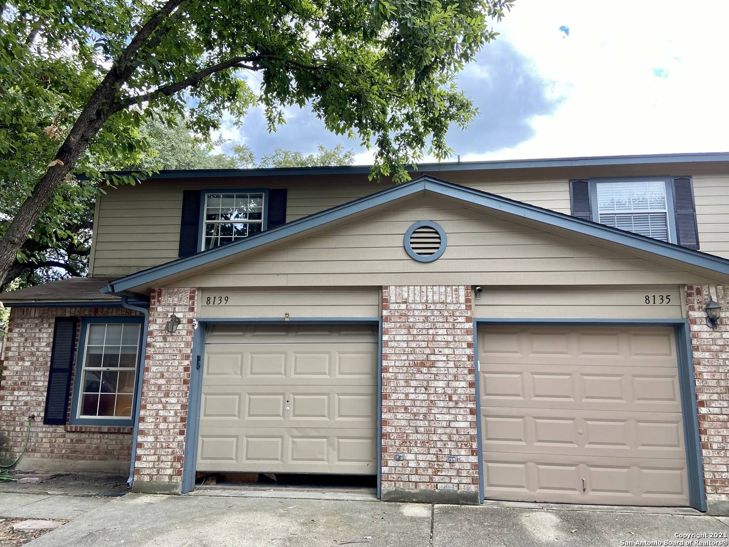 San Antonio, TX 78240,8139 Rustic Park