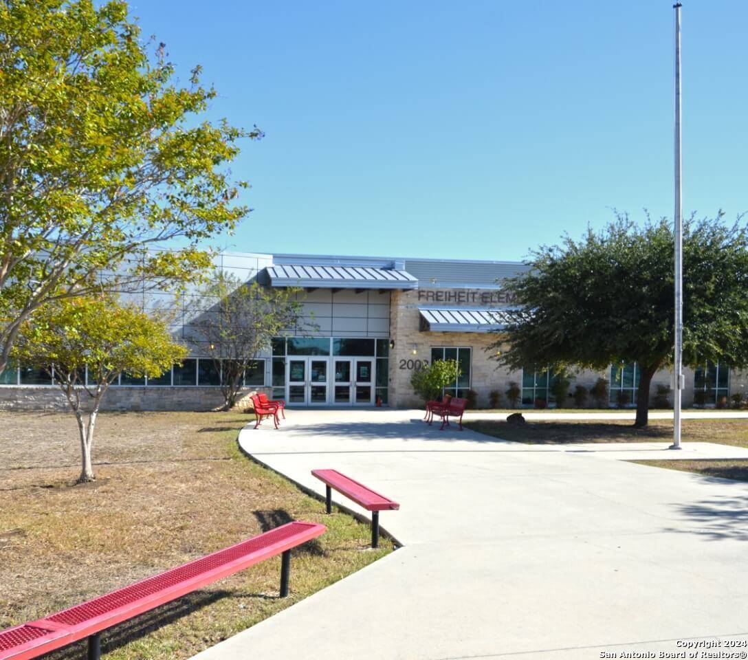 New Braunfels, TX 78130,515 Nash Way