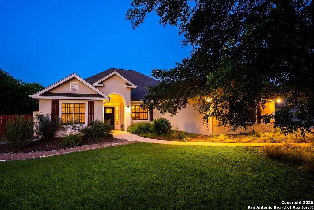 Ingram, TX 78025,100 Glen Lakes Ct W