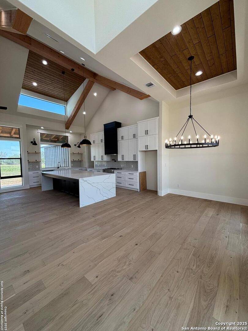 Boerne, TX 78006,446 Waring Welfare