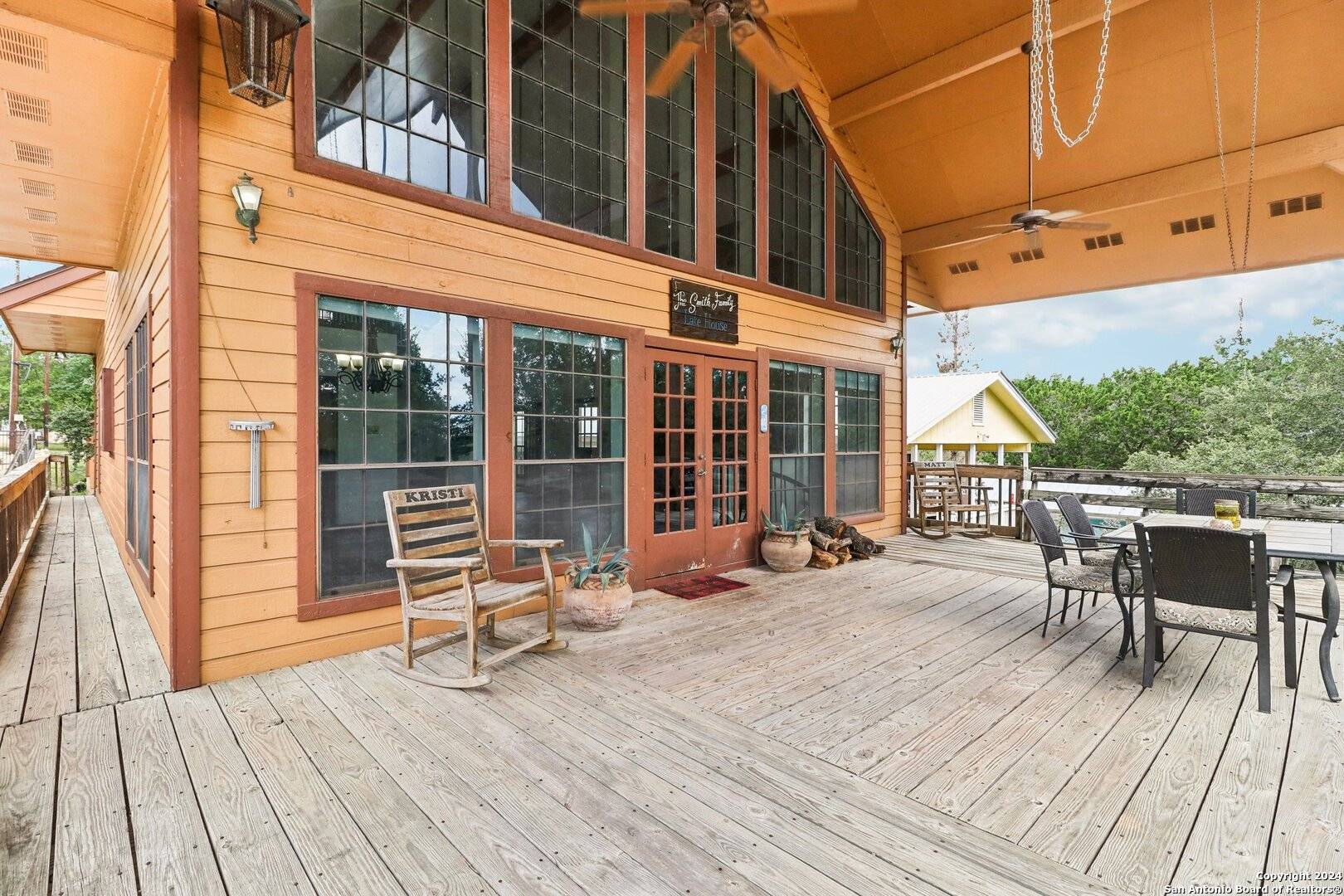 Lakehills, TX 78063,1551 pebble beach