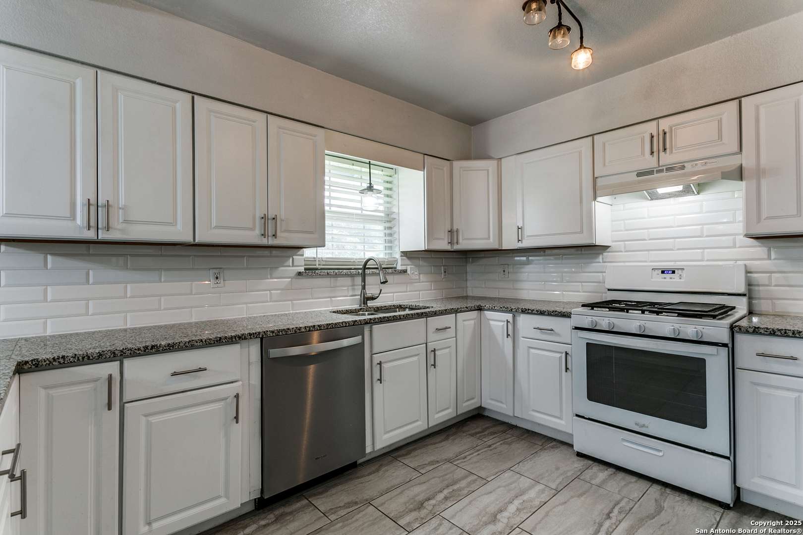 San Antonio, TX 78218,4439 Tropical Dr.