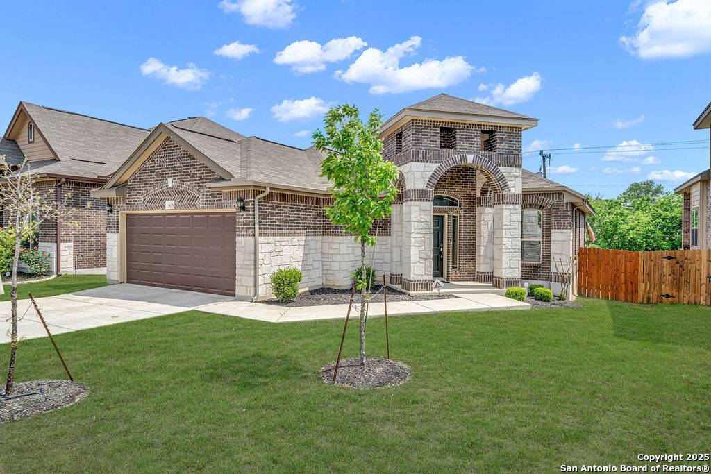San Antonio, TX 78233,6638 Comanche Post