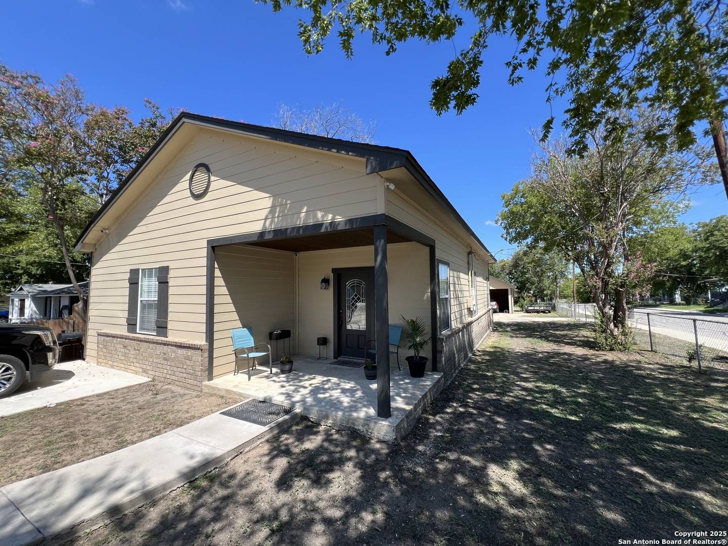 San Antonio, TX 78208,235 GRAY ST