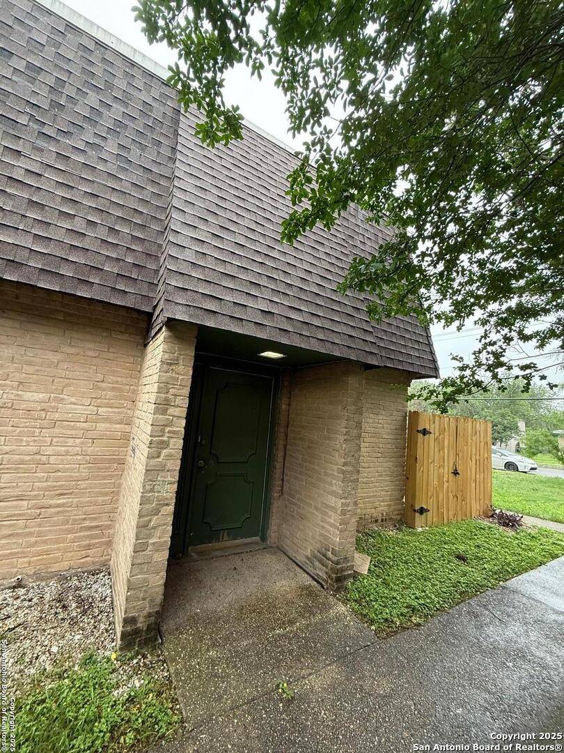 San Antonio, TX 78216,223 sprucewood UNIT A