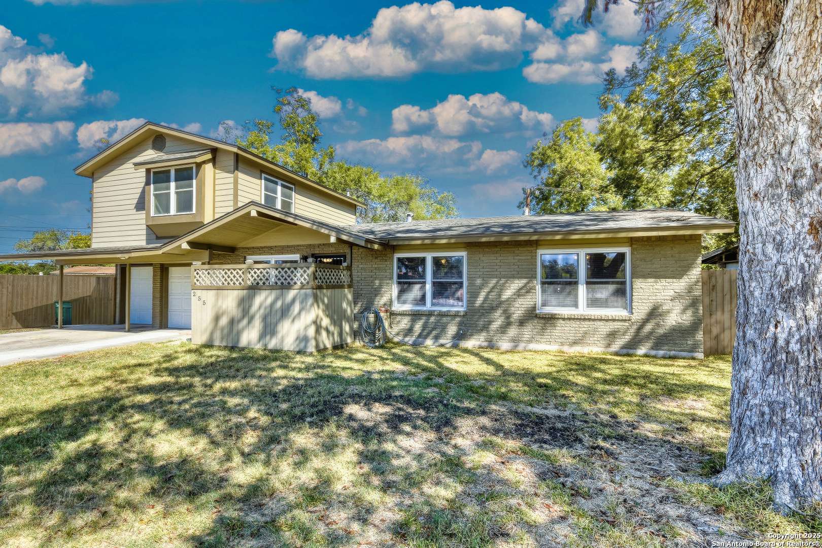 San Antonio, TX 78213-3811,255 Gilbert Lane