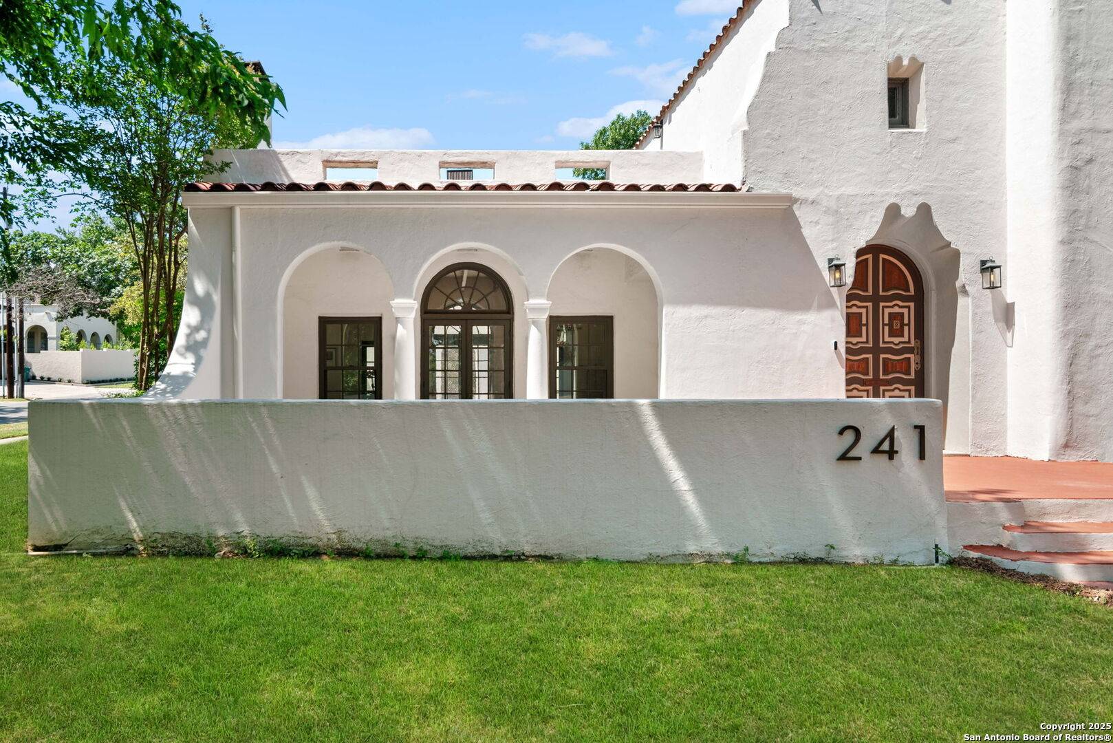 San Antonio, TX 78212,241 Elsmere