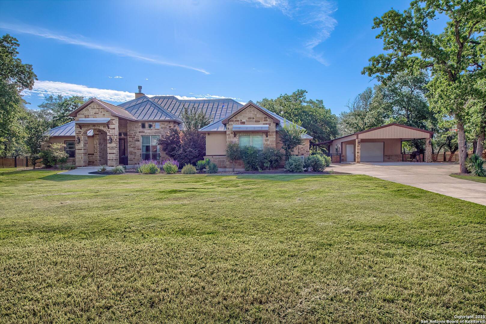 La Vernia, TX 78121,172 Woodlands