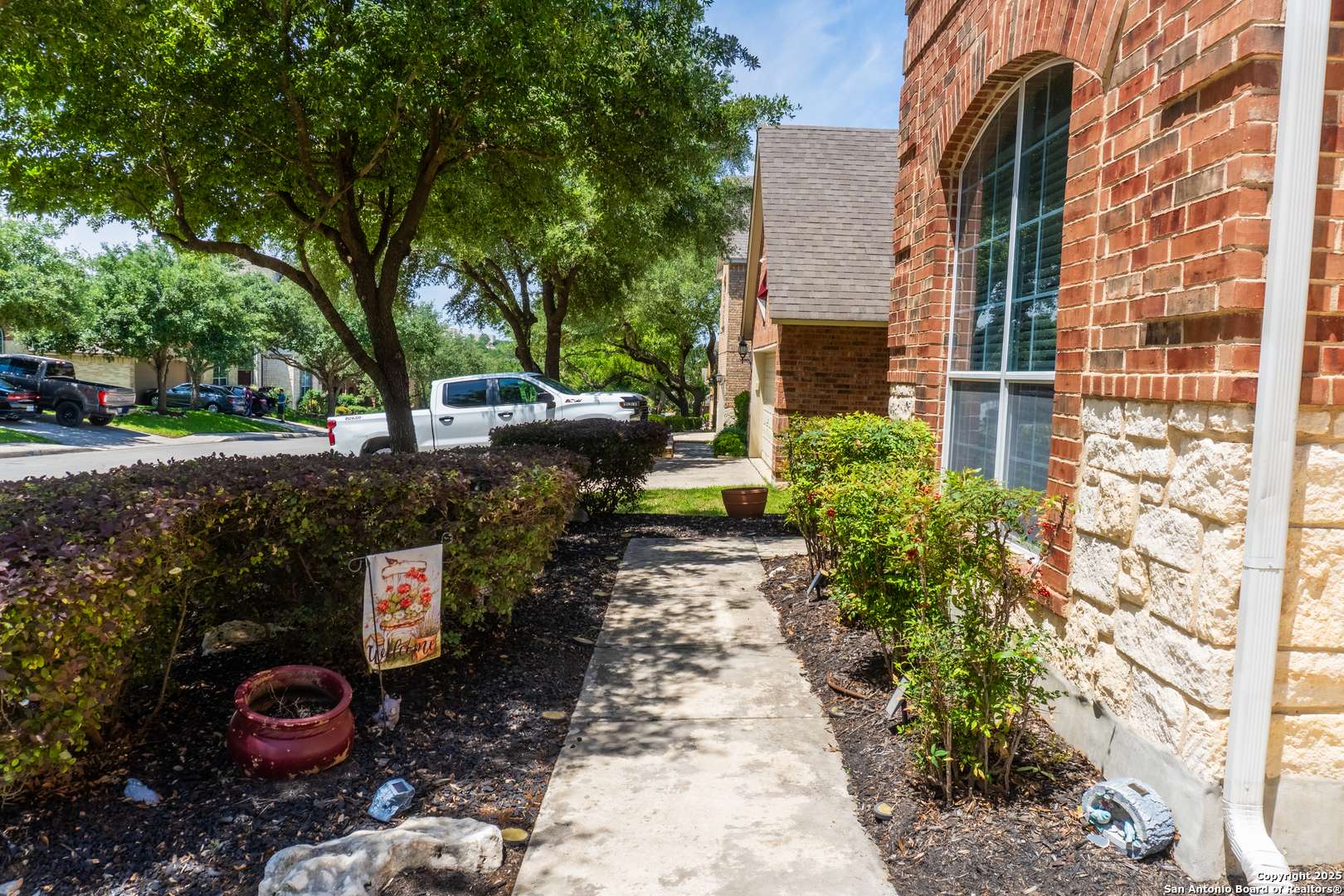 San Antonio, TX 78261,3351 Highline Trail