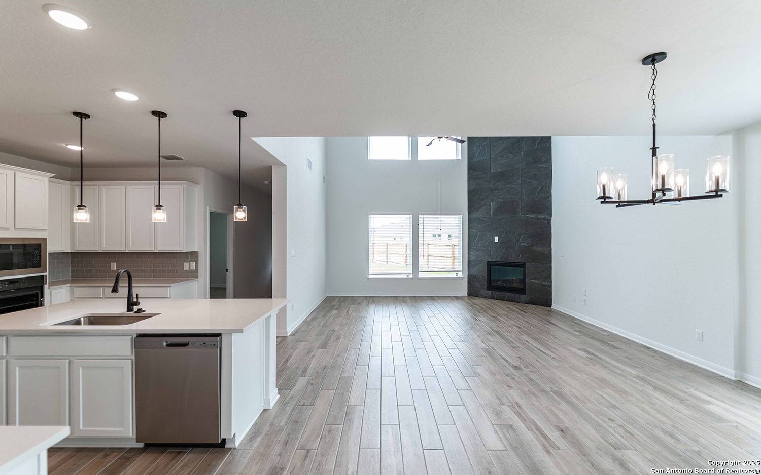San Antonio, TX 78245,13025 Tiny Tree Ln