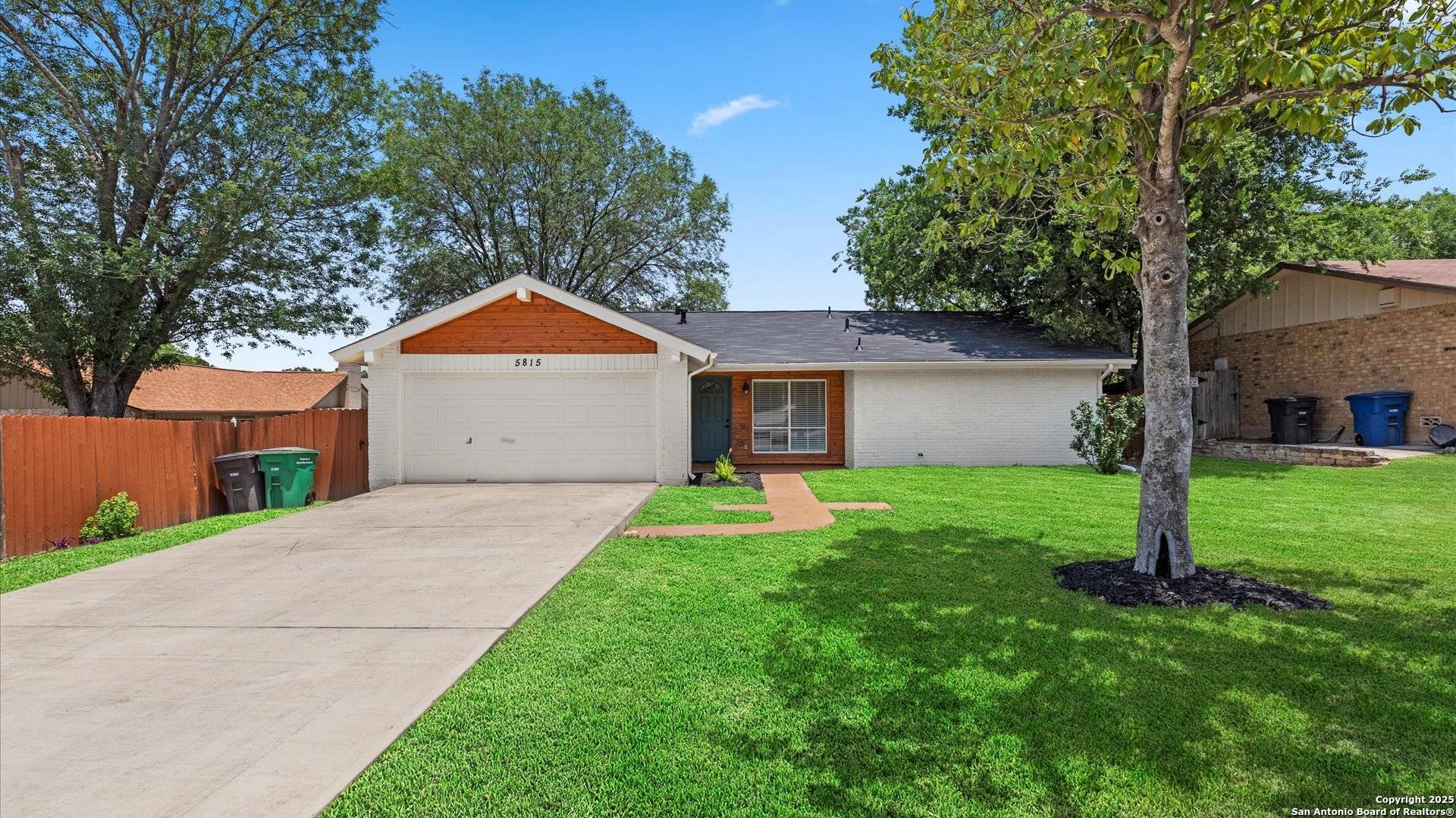 San Antonio, TX 78233-5116,5815 FREEMANS FARM ST