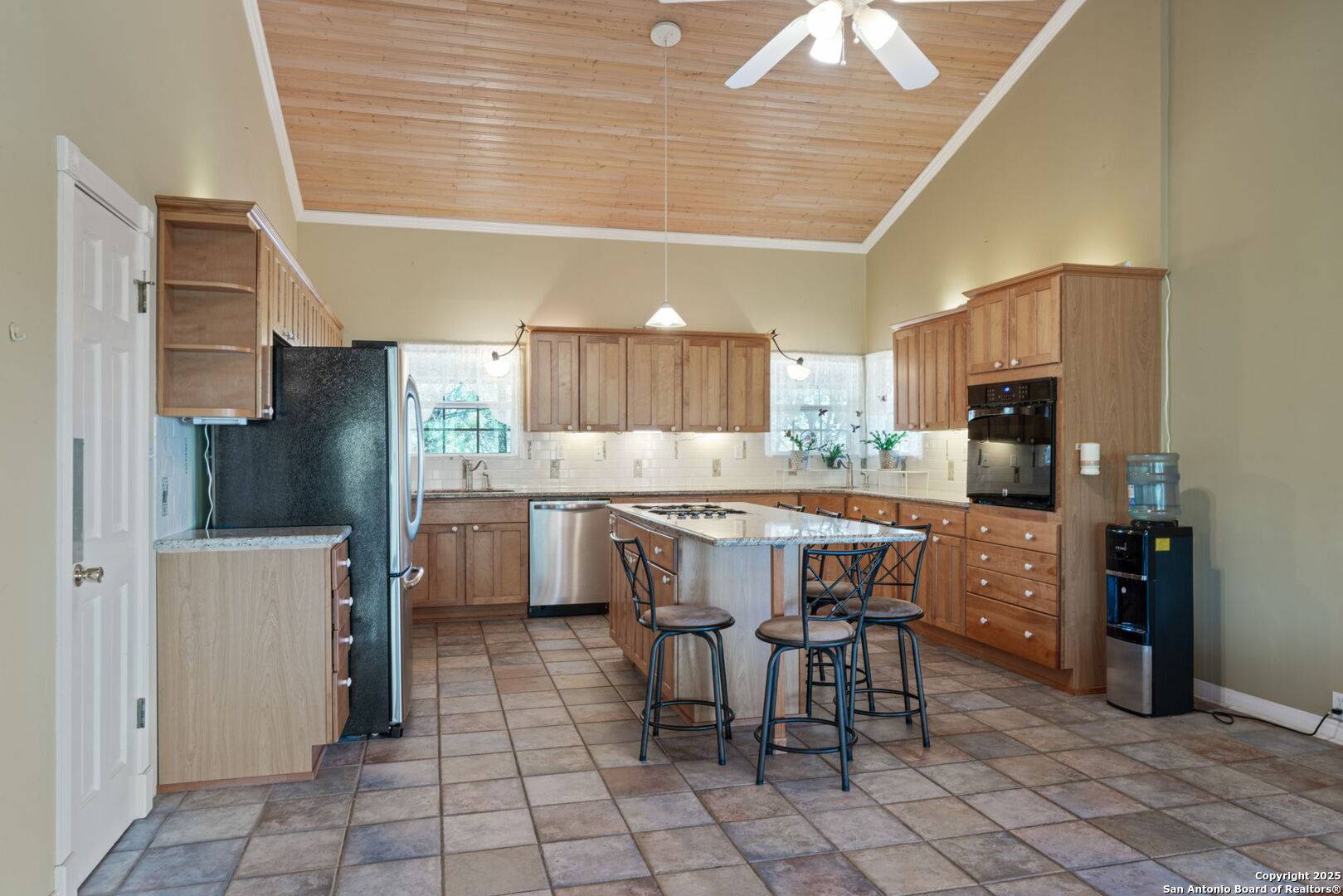 Pipe Creek, TX 78063,388 Oak