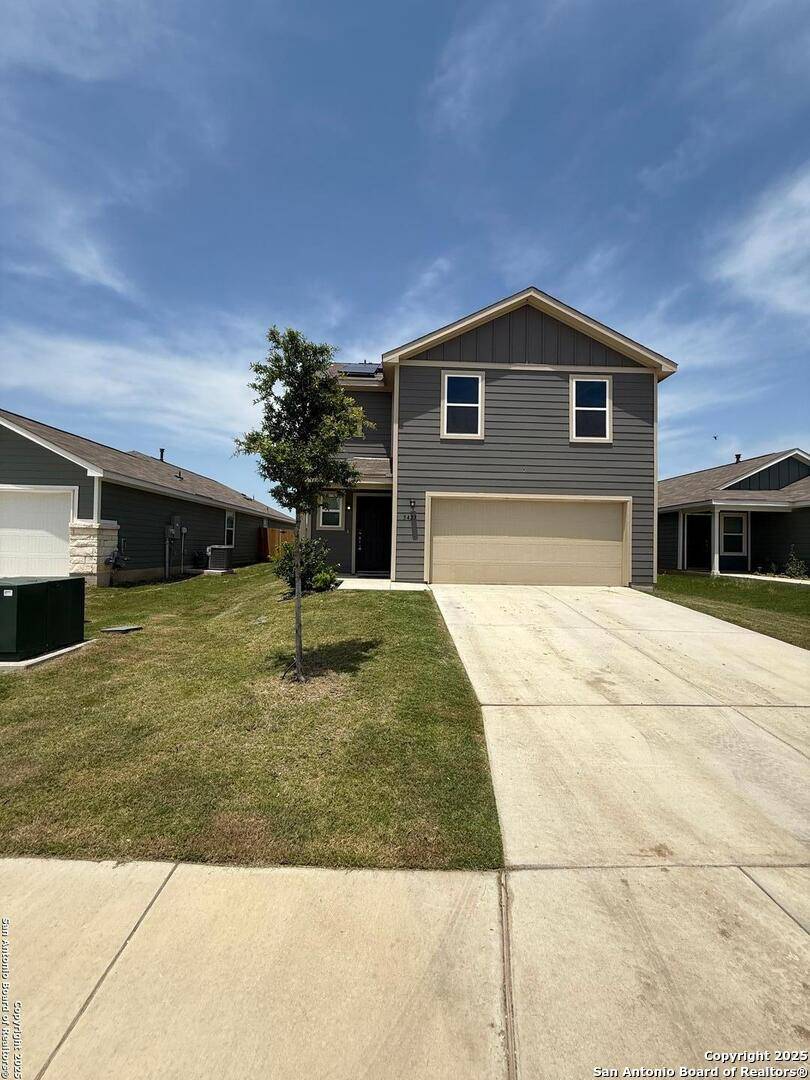 San Antonio, TX 78073,5427 Frederick Bluff