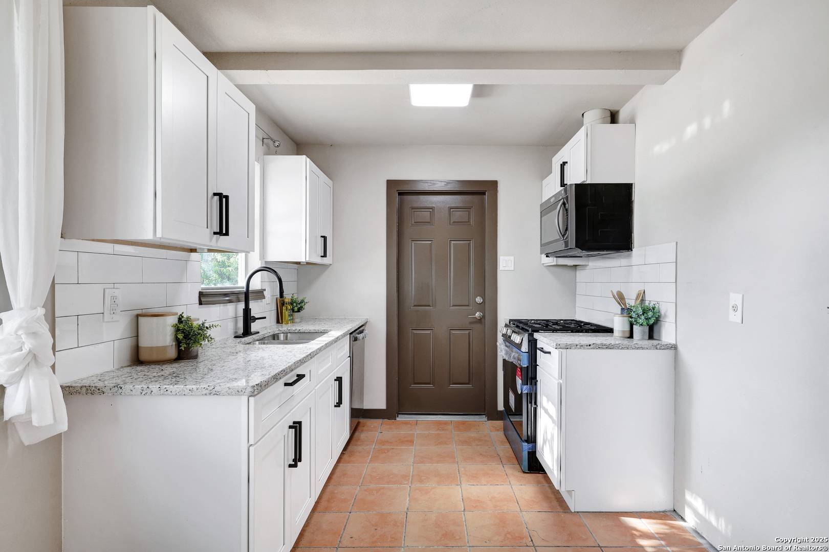 San Antonio, TX 78218,4207 Tallulah