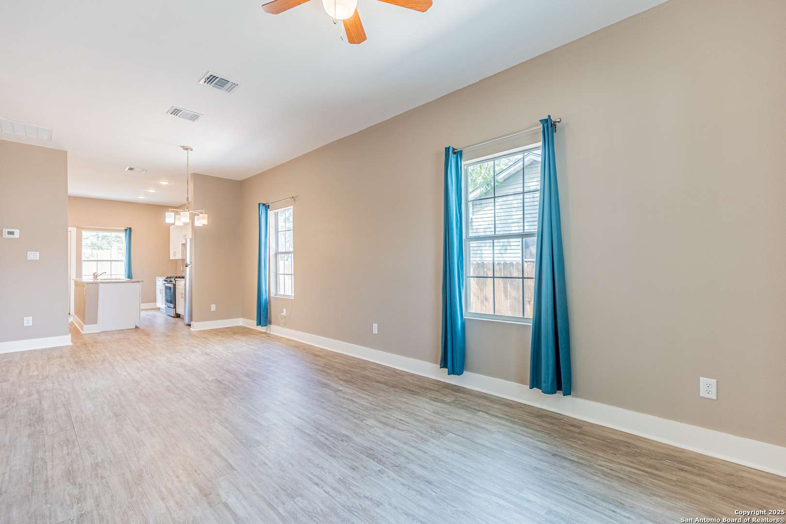 San Antonio, TX 78202-3033,1042 PASO HONDO