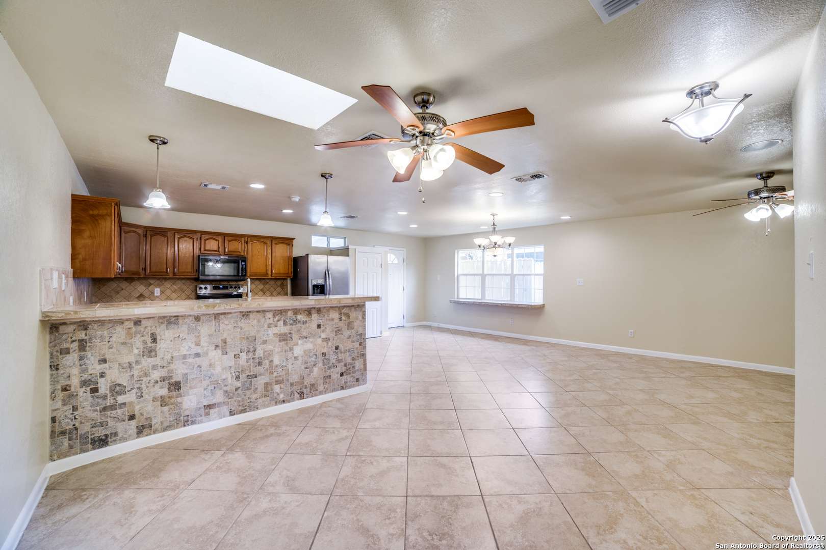San Antonio, TX 78240,10490 White Bonnet St