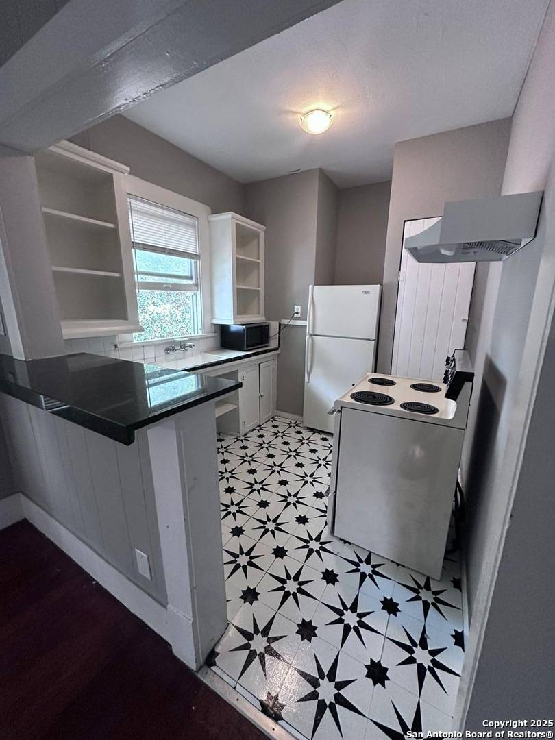 San Antonio, TX 78212,415 Locust UNIT 3