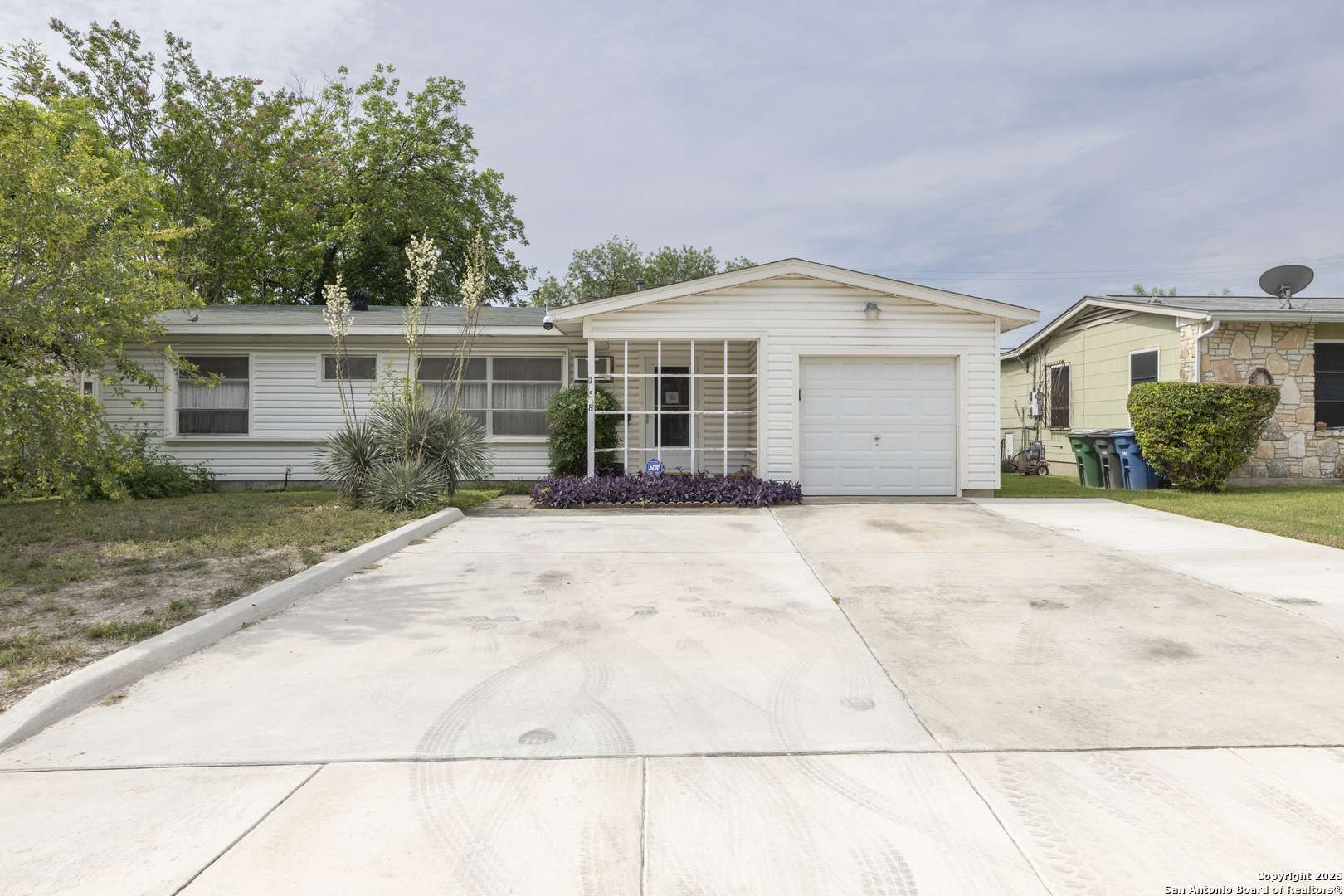 San Antonio, TX 78213,158 Lively Dr