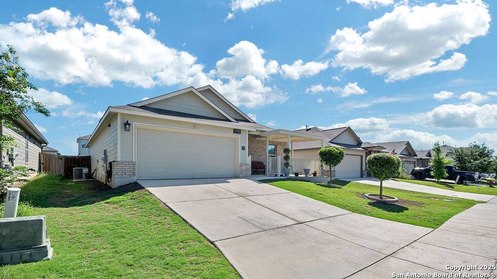 Converse, TX 78109,10535 Penelope