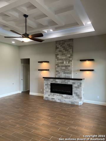 La Vernia, TX 78121,128 Woodbridge