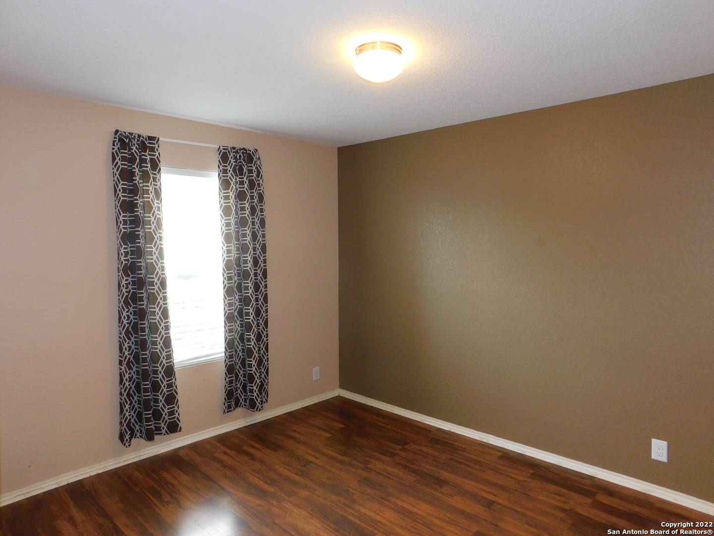 San Antonio, TX 78221,818 Three Wood Way