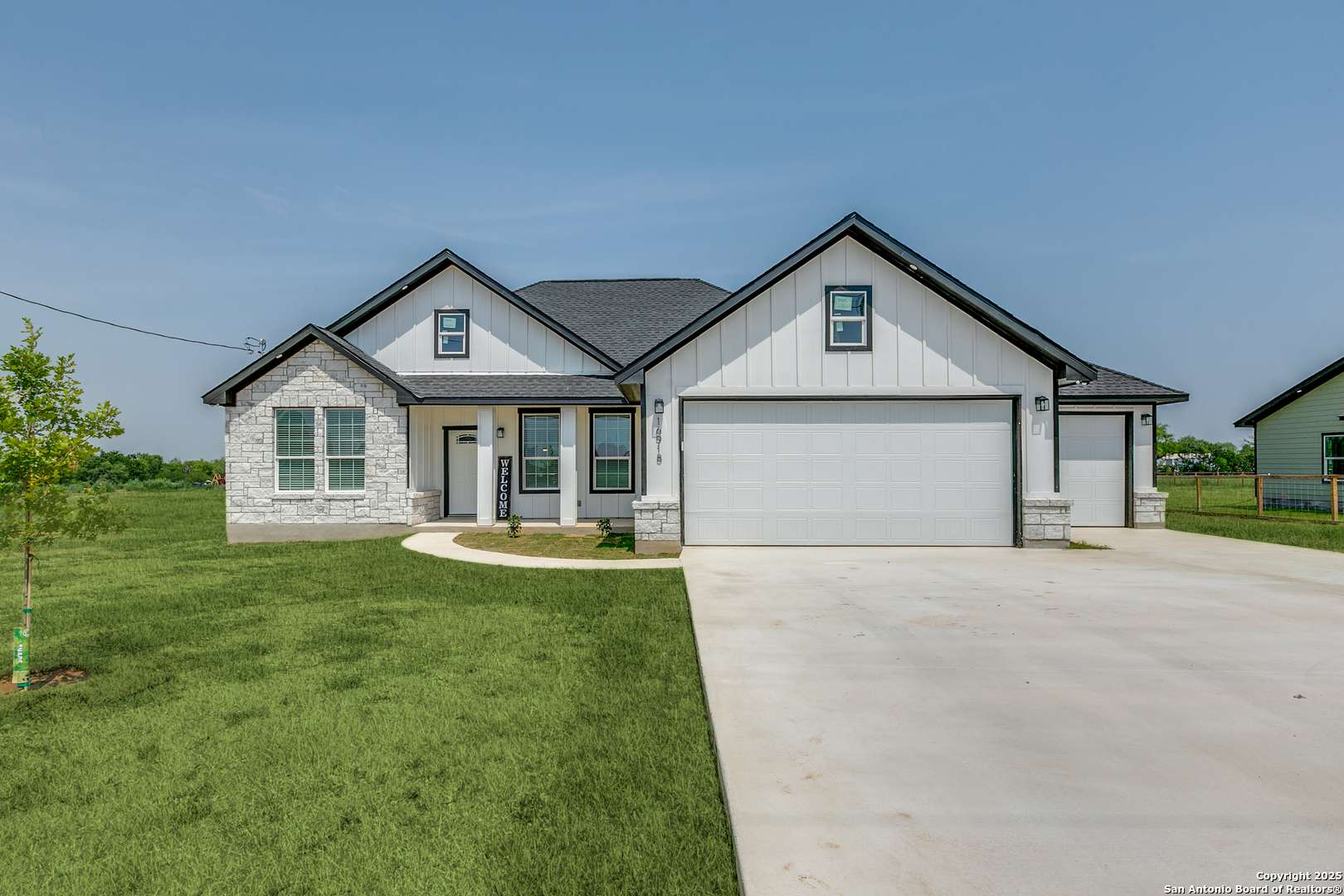 Atascosa, TX 78002,16918 Rancho Escondido