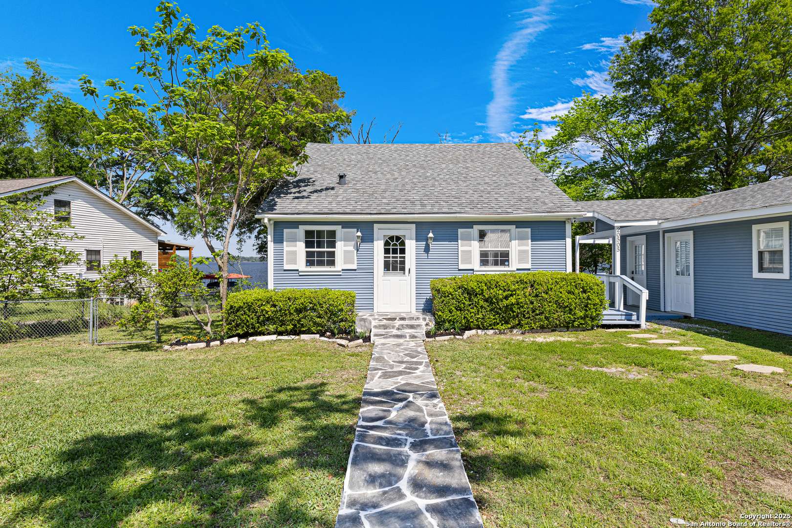 Chandler, TX 75758,20505 Flat Creek Drive