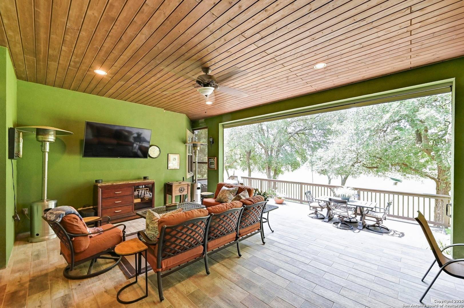Blanco, TX 78606,118 John Bird
