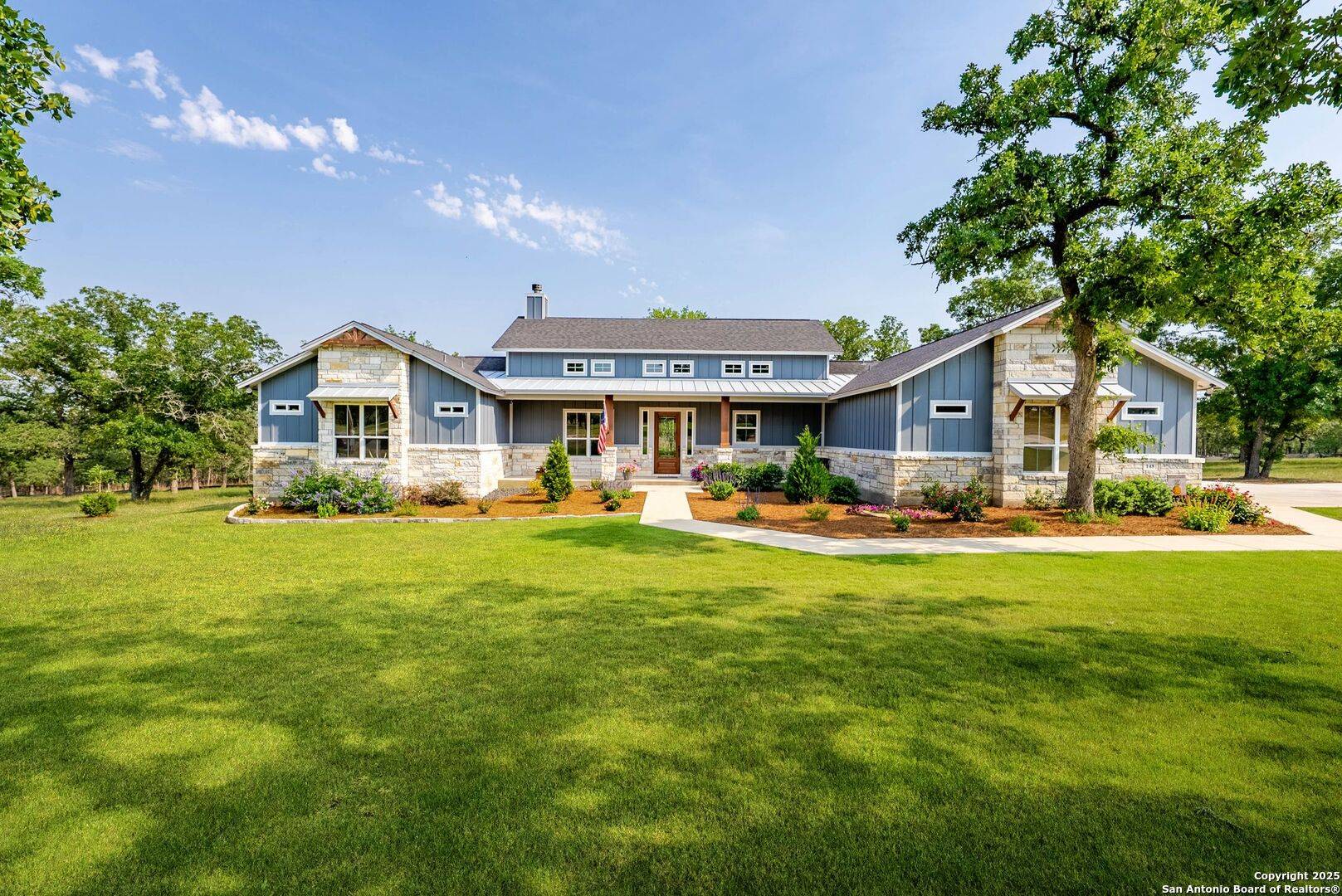 La Vernia, TX 78121,148 Hondo Rdg